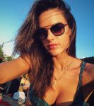 Alessandra Ambrosio Cleavage