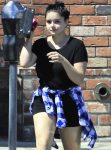 Ariel Winter Busty Braless