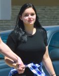 Ariel Winter Busty Braless