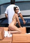 Bella Hadid Sexy Body
