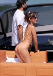 Bella Hadid Sexy Body