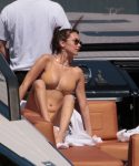 Bella Hadid Sexy Body