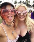 Bella Thorne Boobs L