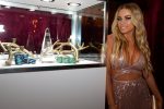 Carmen Electra Sexy Cleavage
