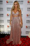Carmen Electra Sexy Cleavage