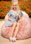Dove Cameron Sexy Legs