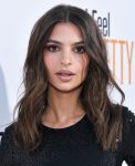 Emily Ratajkowski Sexy