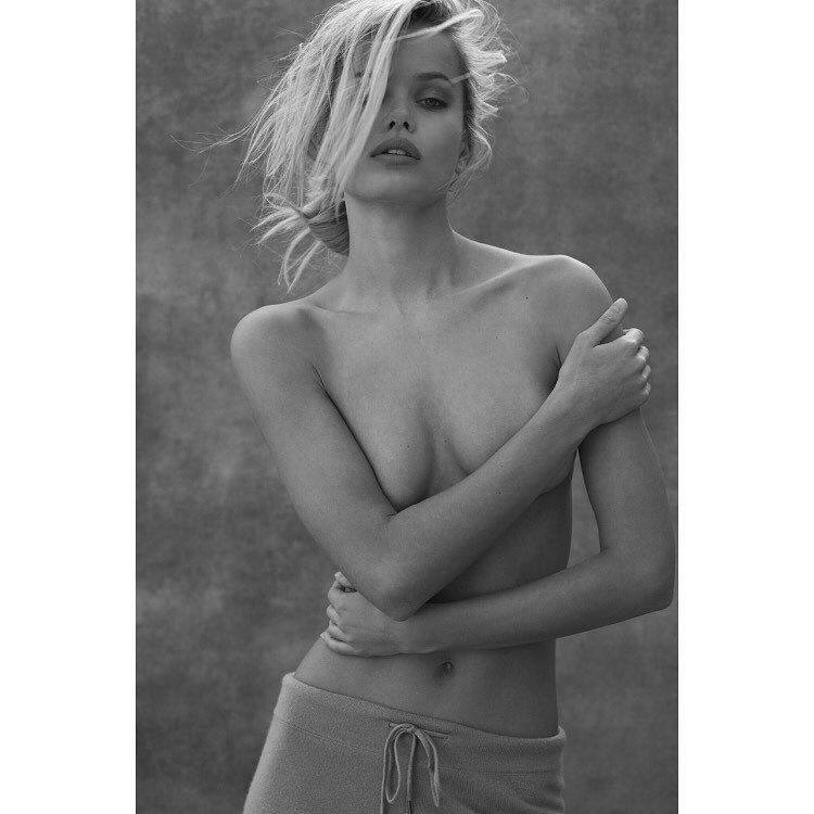 Frida Aasen - Naked Cashmere Photoshoot. 