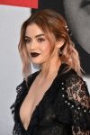 Lucy Halle Sexy