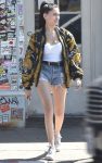 Madison Beer Sexy Legs