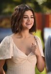 Selena Gomez Sexy Legs