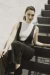 Violett Beane