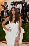 Hailee Steinfeld Sexy White Dress
