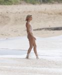 Hailey Baldwin Sexy Body