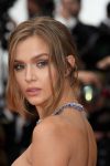 Josephine Skriver Sexy