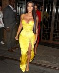 Kim Kardashian Sexy Body
