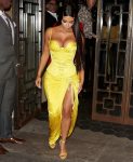 Kim Kardashian Sexy Body