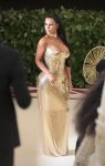 Kim Kardashian Sexy Cleavage