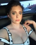 Rachel Bloom Cleavage