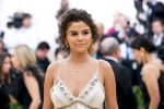 Selena Gomez Sexy