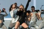 Taylor Swift Sexy Legs