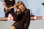 Taylor Swift Sexy Legs