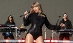 Taylor Swift Sexy Legs
