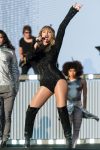 Taylor Swift Sexy Legs