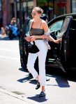 Gigi Hadid Braless Boobs