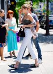 Gigi Hadid Braless Boobs