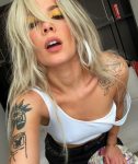 Halsey Sexy