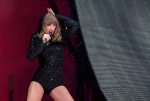 Taylor Swift Sexy