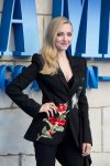 Amanda Seyfried Sexy Cleavage
