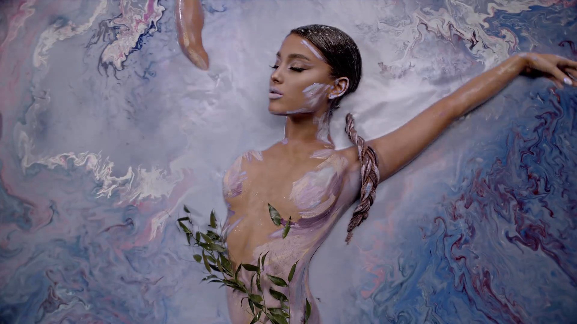 Ariana Grande - "God is a Woman" Music Video Cover & Caps. 
