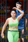 Ariel Winter Sexy ()