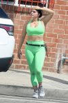 Ariel Winter Sexy ()