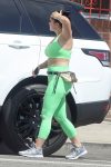 Ariel Winter Sexy ()