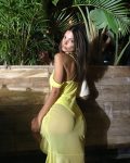 Emily Ratajkowski Sexy Ass