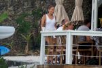 Jennifer Lopez Braless Boobs