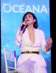 Katharine Mcphee Sexy Braless Cleavage