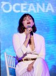 Katharine Mcphee Sexy Braless Cleavage