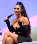 Kim Kardashian Big Cleavage