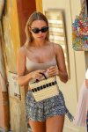 Kimberely Garner Sexy Ass In Shorts