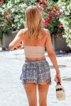 Kimberely Garner Sexy Ass In Shorts