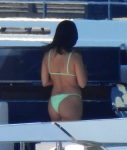 Kourtney Kardashian Sexy Bikini