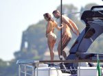 Kourtney Kardashian Sexy Bikini