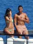 Kourtney Kardashian Sexy Bikini