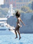 Kourtney Kardashian Sexy Bikini