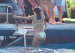 Kourtney Kardashian Sexy Bikini