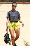 Kourtney Kardashian Sexy Legs